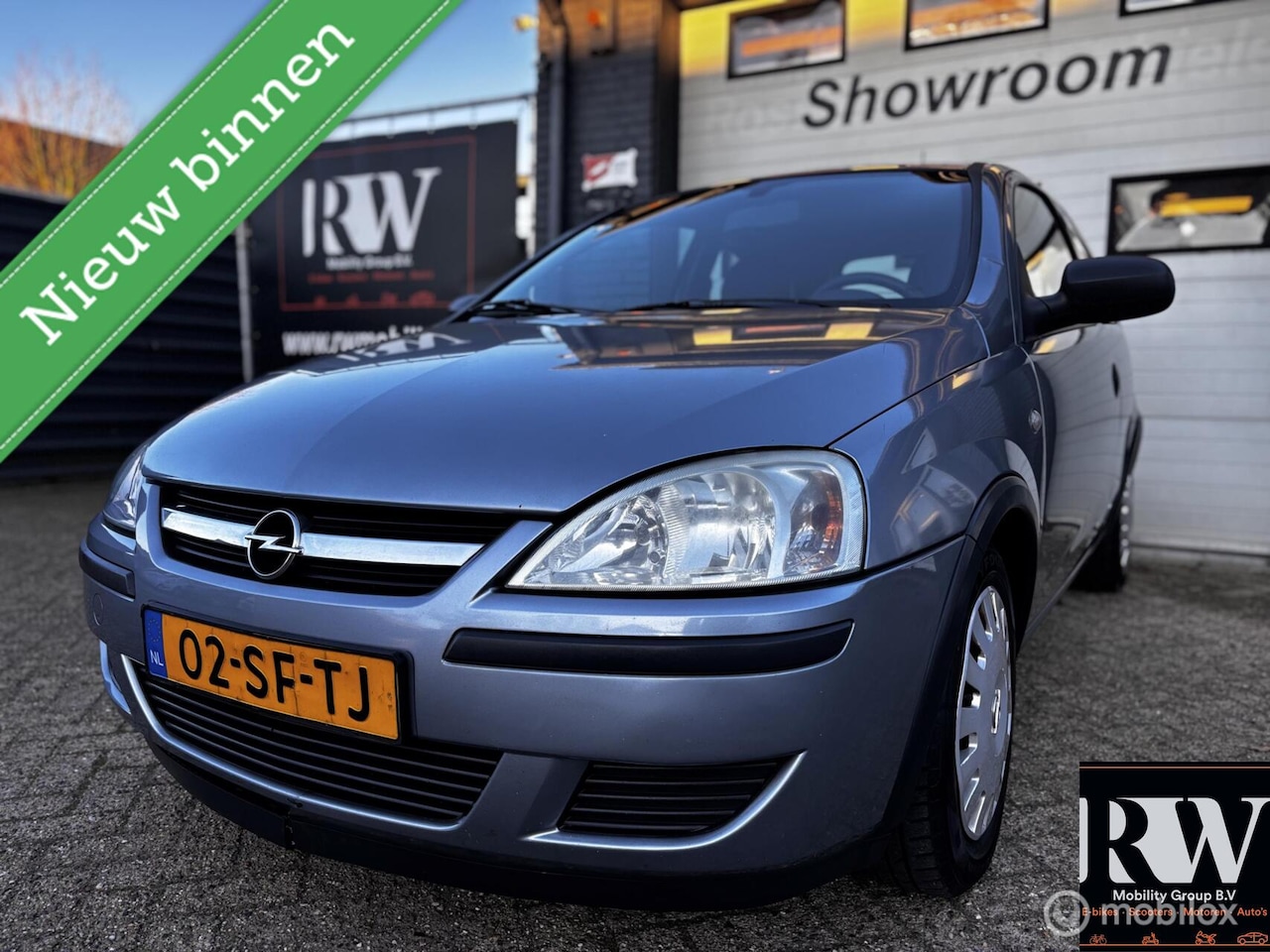 Opel Corsa - 1.2-16V Essentia *AIRCO* NIEUWE APK* - AutoWereld.nl