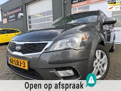 Kia Cee'd Sporty Wagon - 1.6 X-ecutive van 1ste Eigenaar met trekhaak en airco