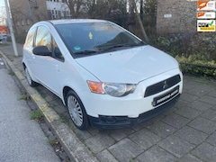 Mitsubishi Colt - 1.1 Edition One Schades zie foto / Airco /