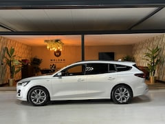 Ford Focus Wagon - 1.0 EcoBoost Hybrid ST Line Garantie StuurVW StoelVW Carplay Keyless Clima Led Navi Rijkla