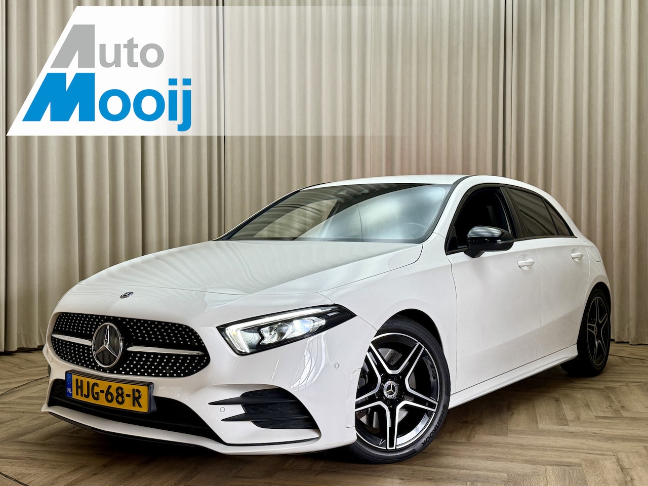 Mercedes-Benz A-klasse - 250 *AMG* Leder/Alcantara / 225PK / Camera / Full LED / Cruise / Navigatie / 18'' LMV - AutoWereld.nl