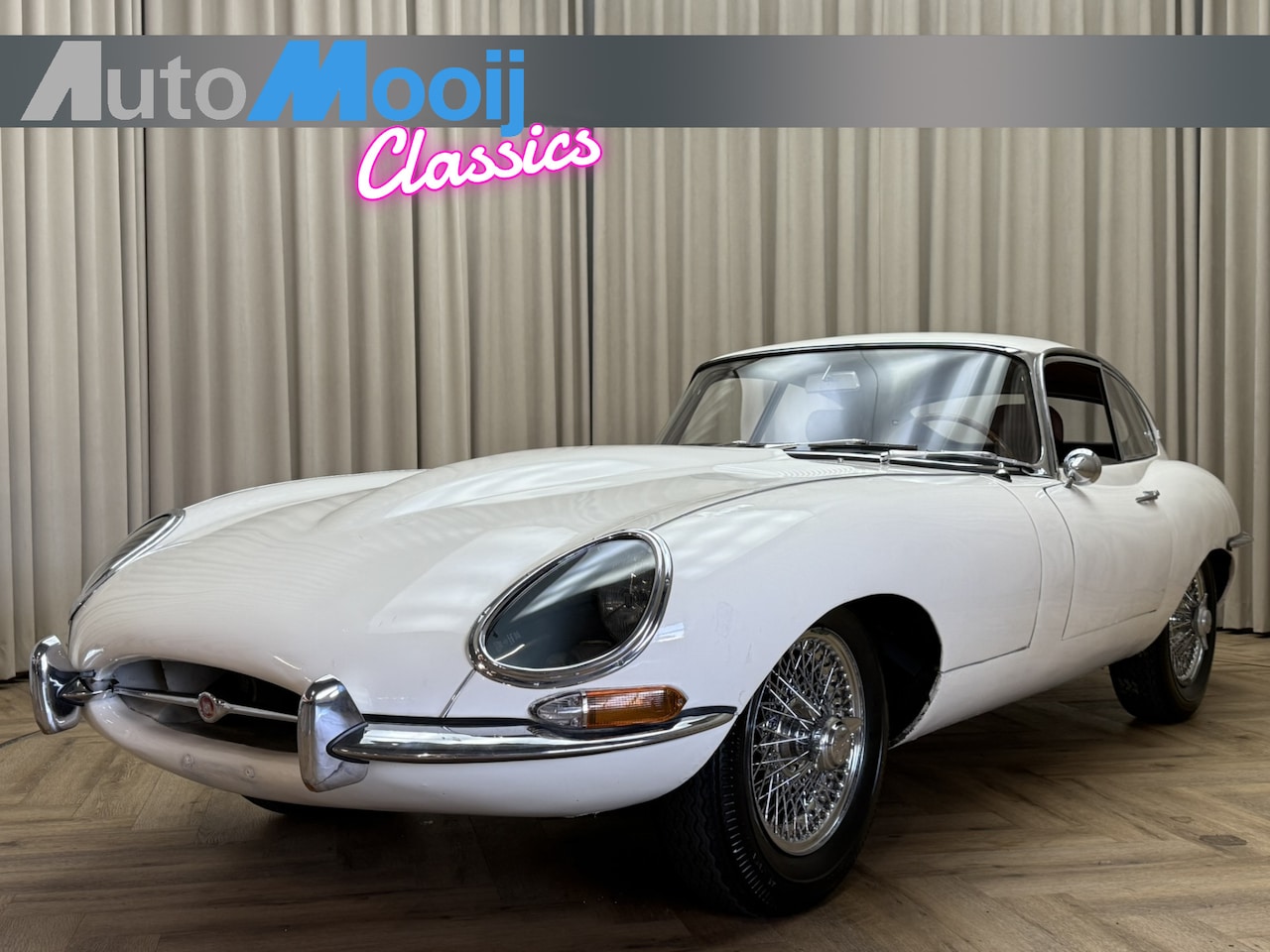 Jaguar E-type - "E" S1 3.8 FHC Fixed Head Coupé / 1962 / 4-Speed Manual / Series I / Triple Carb / Covered - AutoWereld.nl