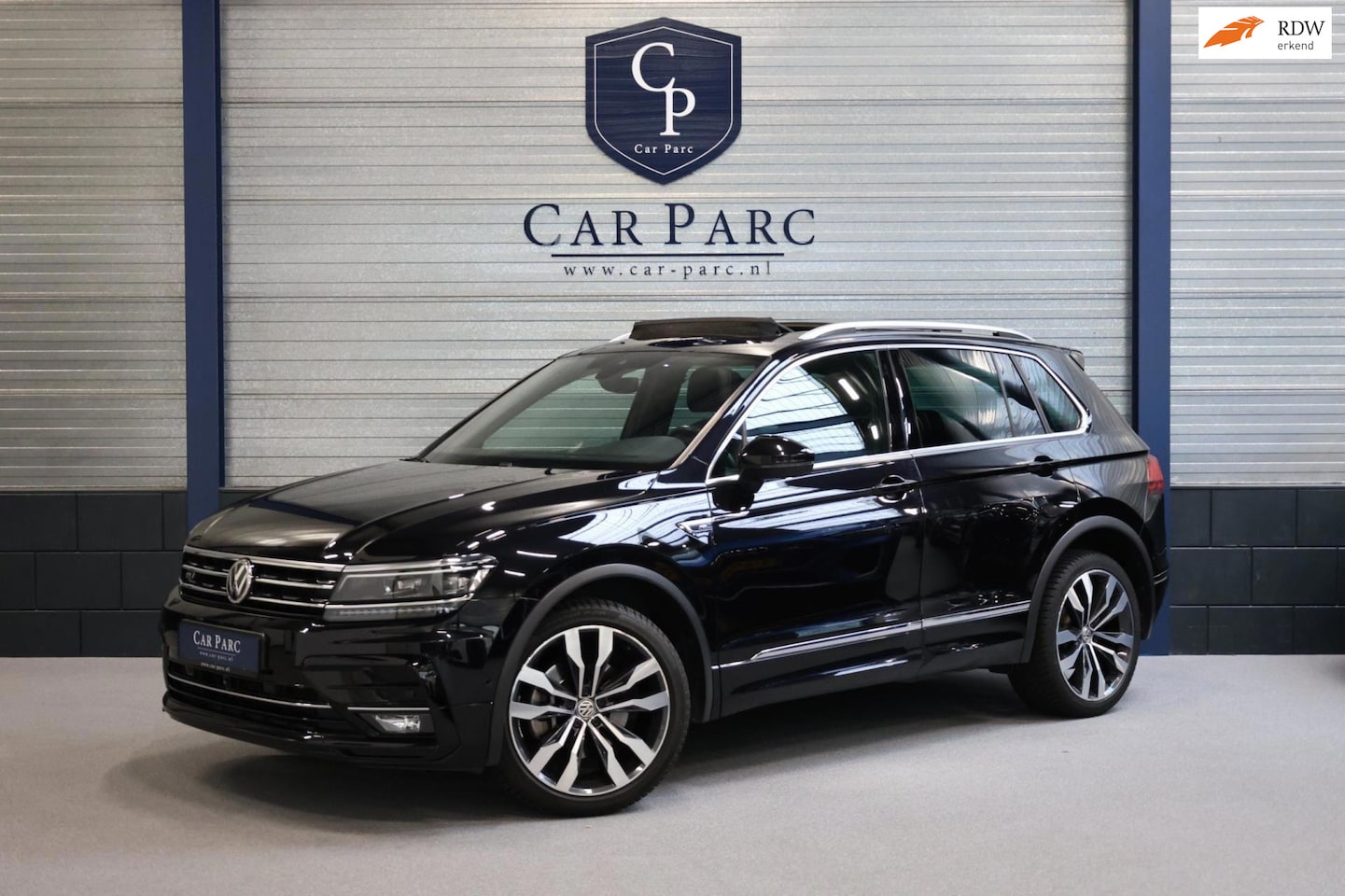 Volkswagen Tiguan - 2.0 TSI 4Motion 220PK R-LINE LED/VIRTUAL/PANO/LEER+S.VERWARMING+MEMORY/20" LMV/CAM/LINE/AC - AutoWereld.nl