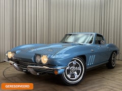 Corvette C2 - Chevrolet 427 Big Block / 425 BHP / Turbo-Jet / 4-Speed Manual / Nassau Blue / Restored /
