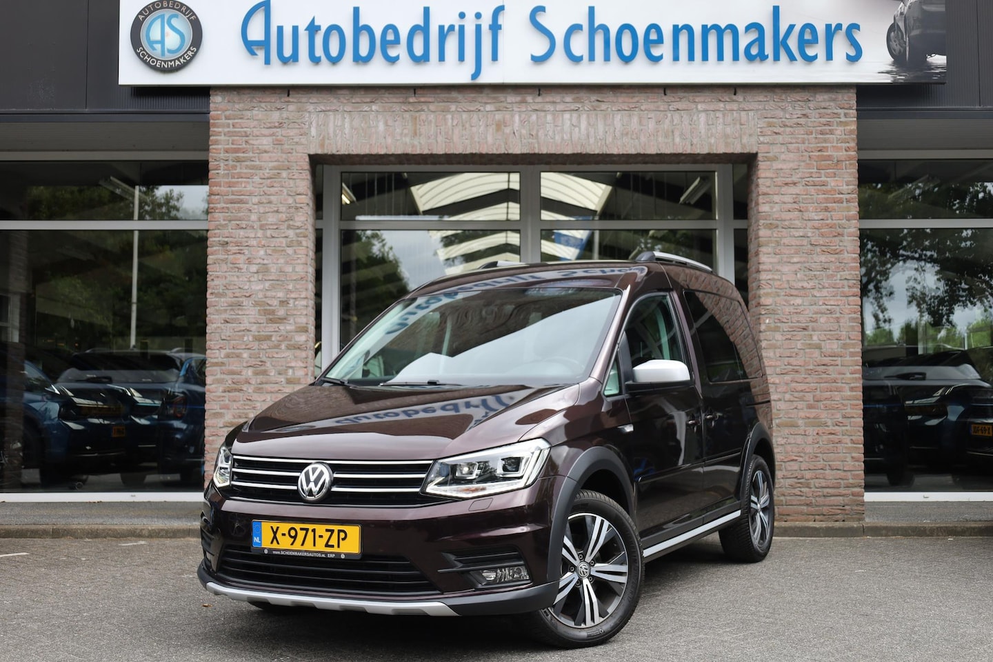 Volkswagen Caddy - 2.0 TDI 180PK !!! ALLTRACK 2 SCHUIFDEUREN AIRCO CAMERA CRUISE STOELVERWARMING 17"LMV - AutoWereld.nl