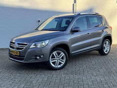 Volkswagen Tiguan - 2.0 TDI Sport&Style 4Motion Climate control Cruise Navi Parkeersensoren v/a Trekhaak 2200