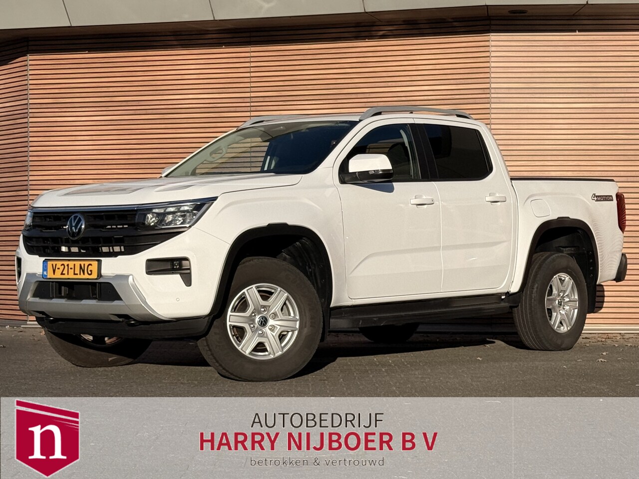 Volkswagen Amarok - 2.0 TDi AUT Life 4Motion | Assist pack 2 | Infotainment pack 2 | 17" LMV | TG 3500 kg - AutoWereld.nl