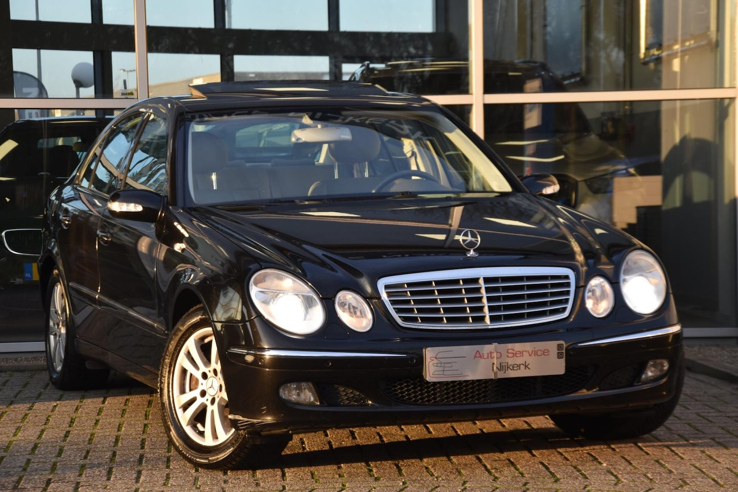 Mercedes-Benz E-klasse - 350 Elegance Aut. Leder Dak Xenon Youngtimer - AutoWereld.nl
