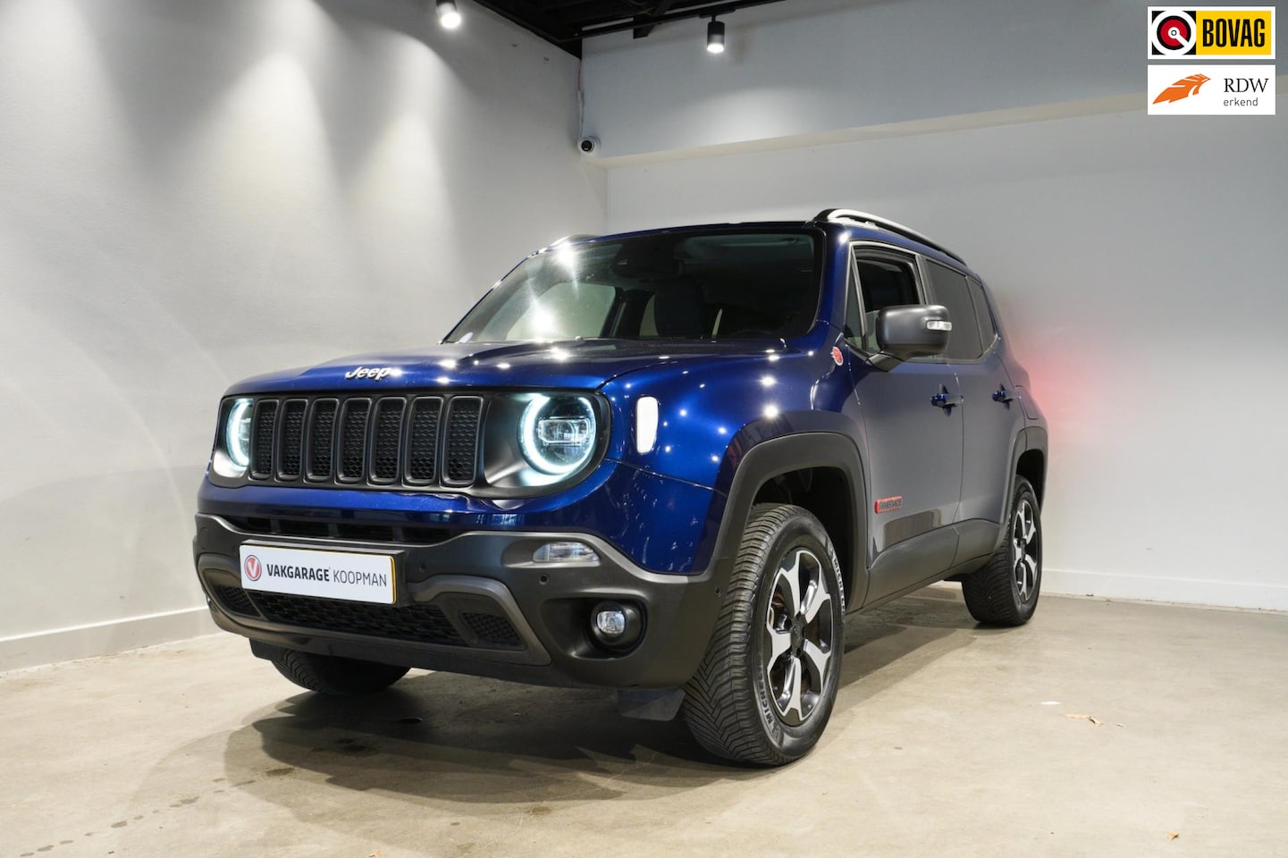 Jeep Renegade - 4xe 240 Plug-in Hybrid Electric Trailhawk Trekhaak - AutoWereld.nl
