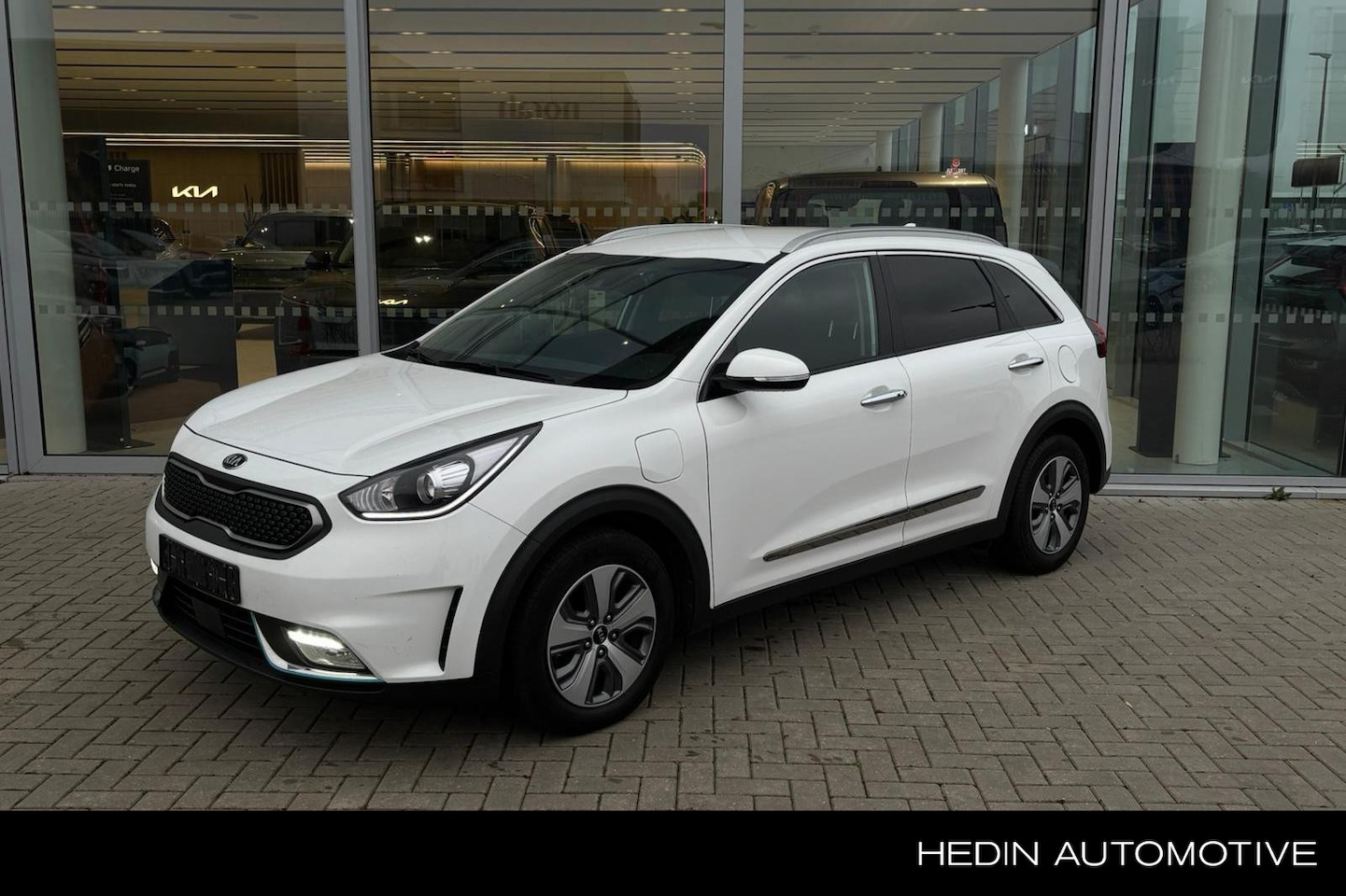 Kia Niro - 1.6 GDi PHEV DynamicPlusLine | Leder | Stoel- & stuurverwarming | Adaptive cruisecontrol | - AutoWereld.nl