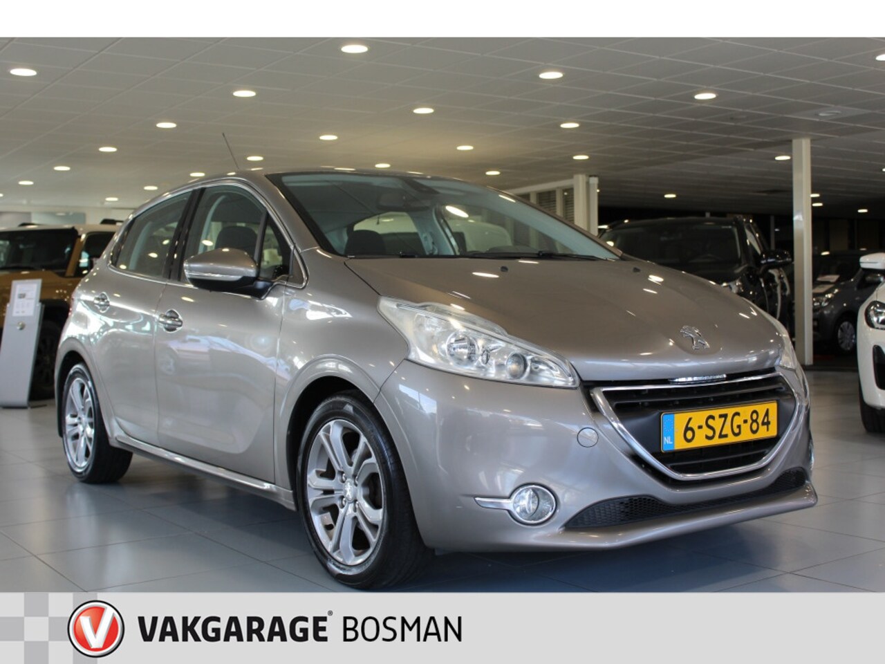 Peugeot 208 - 1.6 VTi Allure/AIRCO/CRUISE/TREKHAAK - AutoWereld.nl