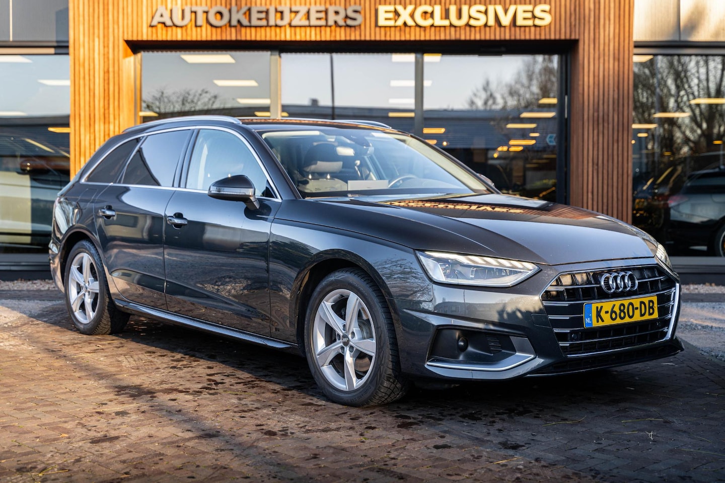 Audi A4 Avant - 35 TFSI Business Edition 150PK Navi Sportstoelen Trekhaak - AutoWereld.nl