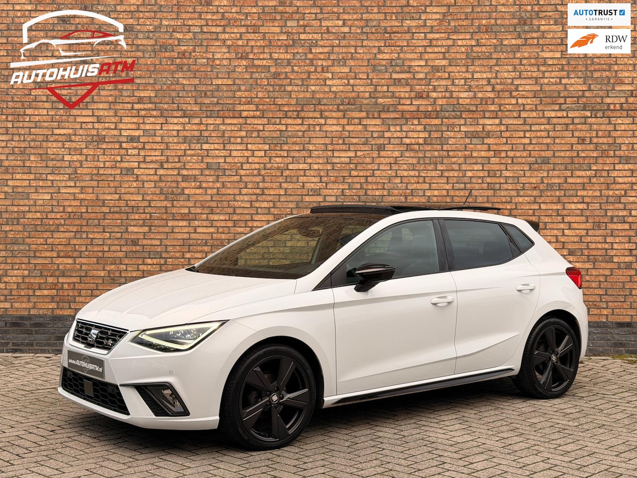 SEAT Ibiza - 1.0 TSI FR Black Edition Pano Cruise Led Cam Stoelvw Alca Climatr - AutoWereld.nl