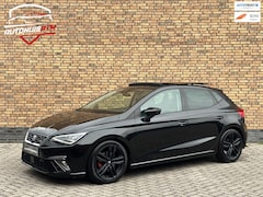 SEAT Ibiza - 1.5 TSI EVO FR 150pk Pano Beats Acc Led Stoelvw Cam Climatr