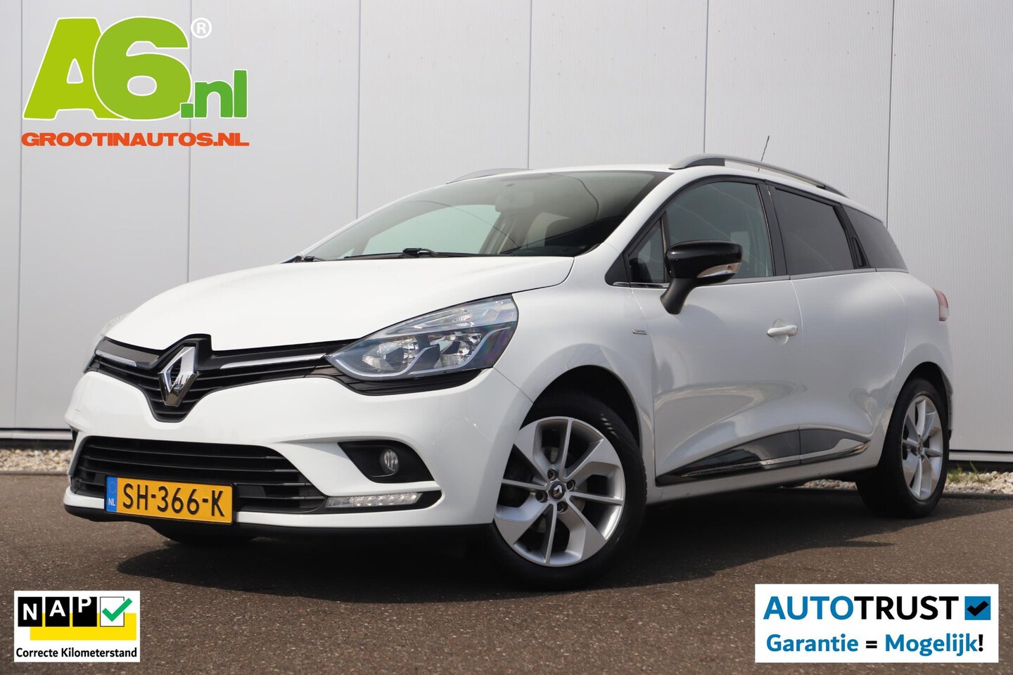 Renault Clio Estate - 0.9 TCe Limited Navigatie Bluetooth Airco Cruise Control 16 inch LMV Getint Glas - AutoWereld.nl