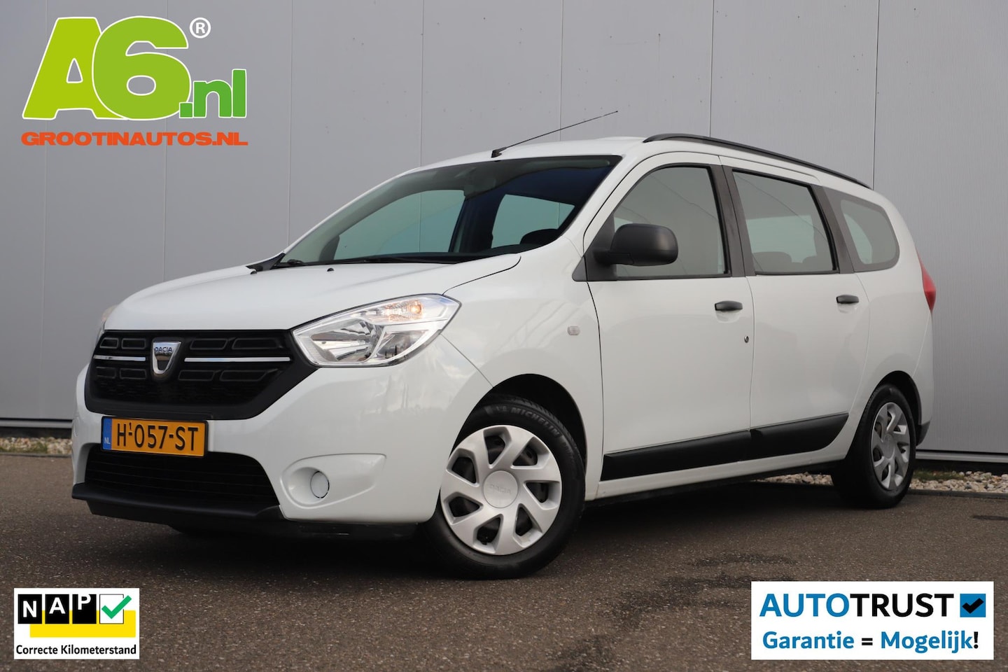Dacia Lodgy - 1.3 TCe Essential 7p. 131PK Radio Bluetooth Airco 7 Persoons - AutoWereld.nl