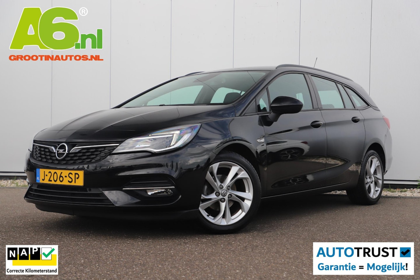 Opel Astra Sports Tourer - 1.2 Business Edition 131PK 17 inch LMV Navigatie Carplay Android Airco Cruise Control Park - AutoWereld.nl