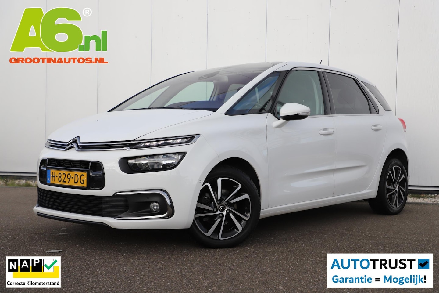 Citroën C4 SpaceTourer - 1.2 PureTech Business 131PK Trekhaak Keyless 17 inch LMV Navigatie Achteruitrijcamera Stoe - AutoWereld.nl