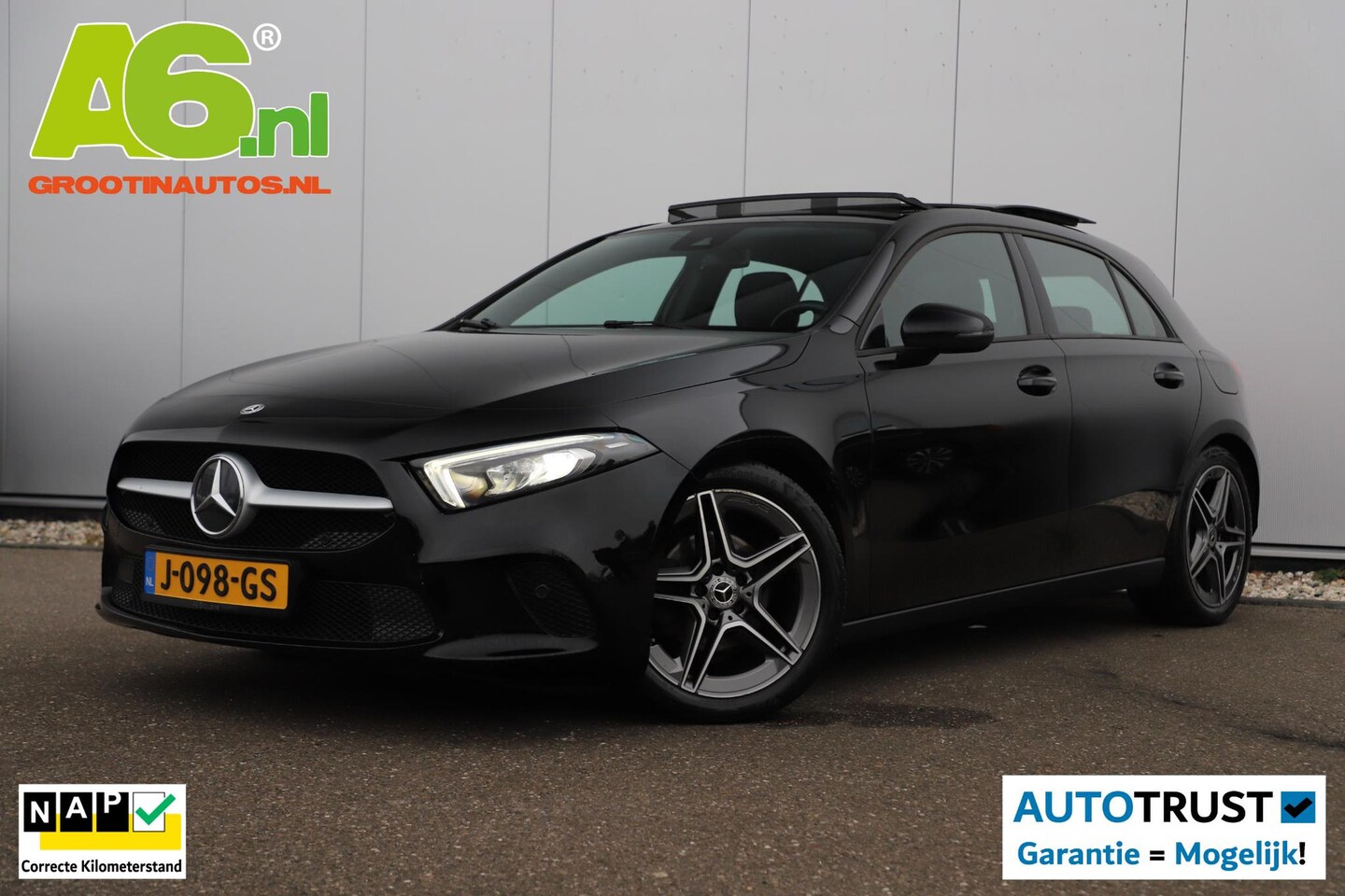 Mercedes-Benz A-klasse - 160 Business Solution Panoramadak Widescreen Trekhaak 18 inch AMG Velgen Navigatie Camera - AutoWereld.nl