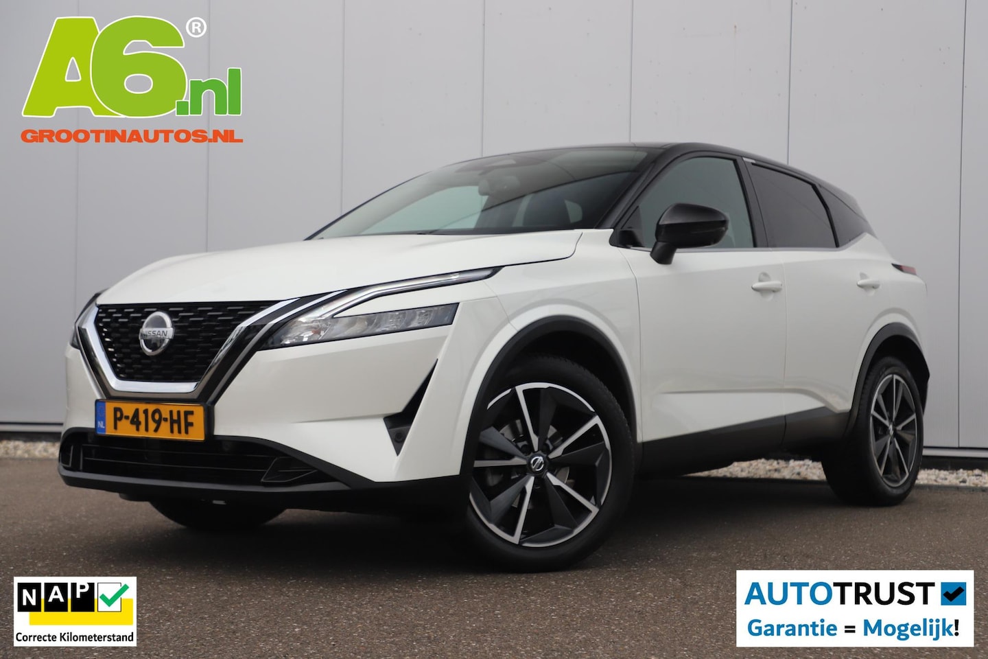 Nissan Qashqai - 1.3 MHEV Xtronic N-Style Automaat Two Tone Parelmoer Wit Keyless 19 inch LMV Navigatie Car - AutoWereld.nl