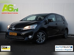 Toyota Verso - 1.8 VVT-i Aspiration 7p. 7 Persoons Trekhaak Panoramadak Bluetooth Radio Stoelverwarming C