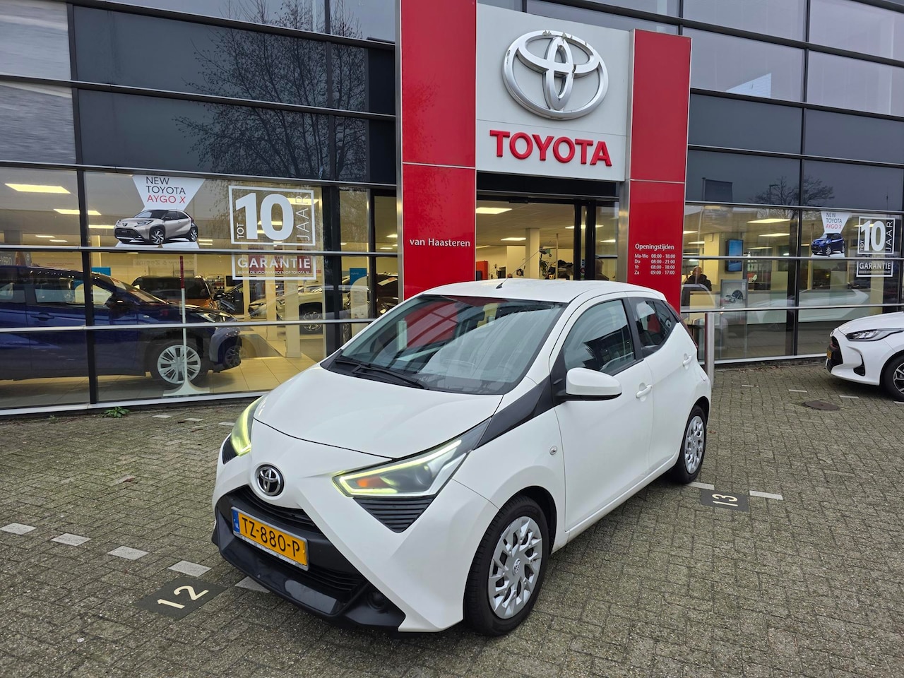 Toyota Aygo - 1.0 VVT-i 72pk 5D x-play - AutoWereld.nl