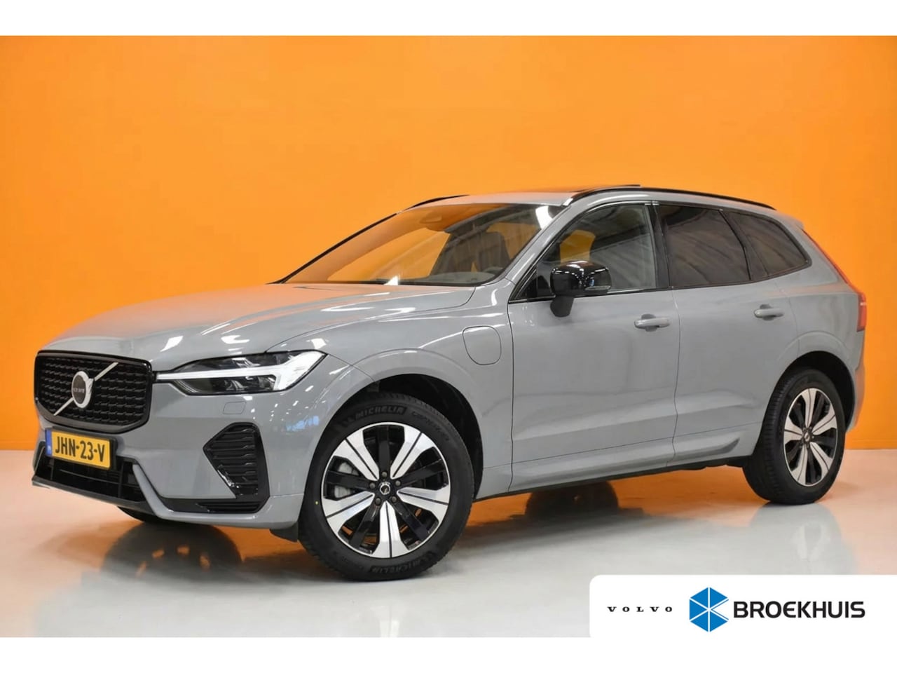 Volvo XC60 - T6 Plus Dark | Trekhaak | Panoramadak | BLIS | - AutoWereld.nl