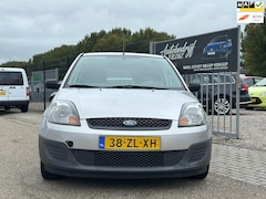Ford Fiesta - 1.3-8V Cool & Sound Airco | Elek-Pakket | NL Auto Lage KM