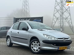 Peugeot 206 - 1.4 One-line 5-DRS Elek-Pakket Inruil koopje