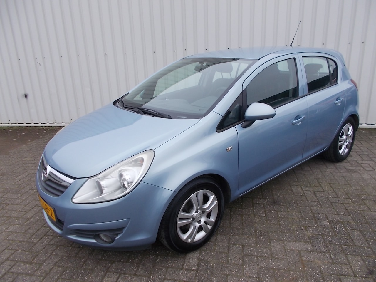 Opel Corsa - 1.4-16V Enjoy 1.4-16V Enjoy ( APK 18-06-2026 ) - AutoWereld.nl