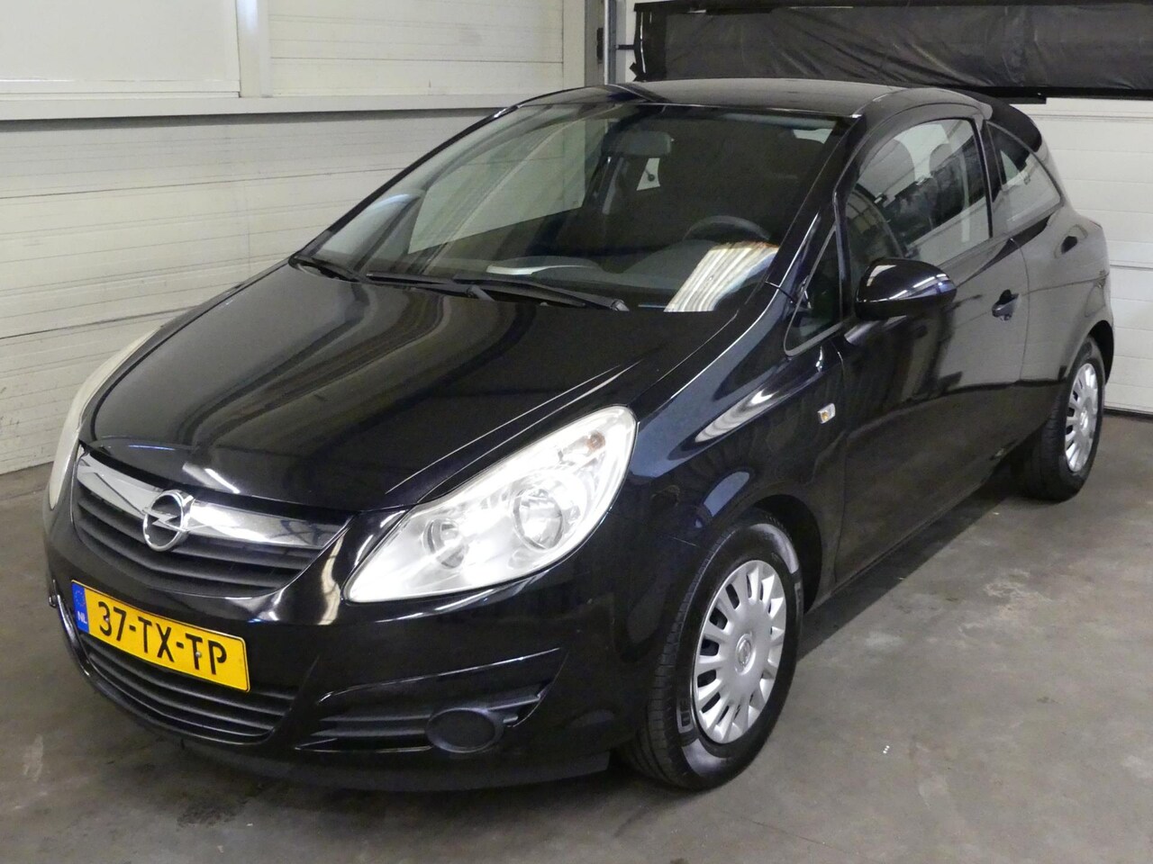 Opel Corsa - 1.2-16V Ess - Airco - APK 2026 - Mooie auto! - AutoWereld.nl