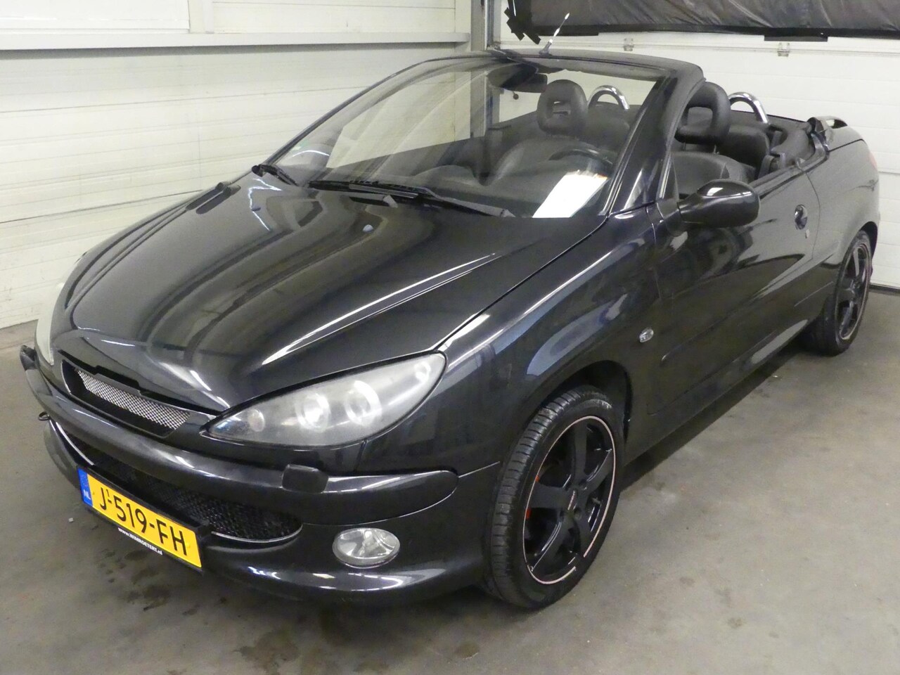 Peugeot 206 CC - 1.6-16V - Airco - Leer - Trekhaak - Mooie auto! - AutoWereld.nl
