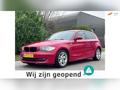 BMW 1-serie - 118i Automaat*5DR*Stoelverwarming*Airco*05-12-2026 APK*LM velgen