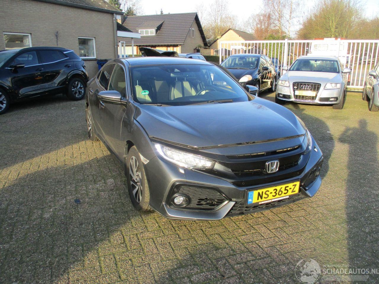 Honda Civic - 1.0 I-VTEC Executive Aut REST BPM 800 EURO NAP - AutoWereld.nl