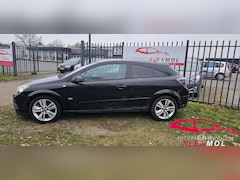 Opel Astra GTC - 1.6 Business loop of sloop
