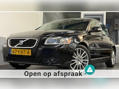 Volvo V50 - 1.8 Sport|NAP|APK10-26|Facelift|Navi|Airco|17"LMV|Nettestaat