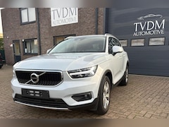 Volvo XC40 - 1.5 T2 Momentum
