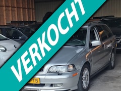 Volvo V40 - 1.8 Dynamic Navigator / Org. NL / weg = pech / Meeneemprijs /