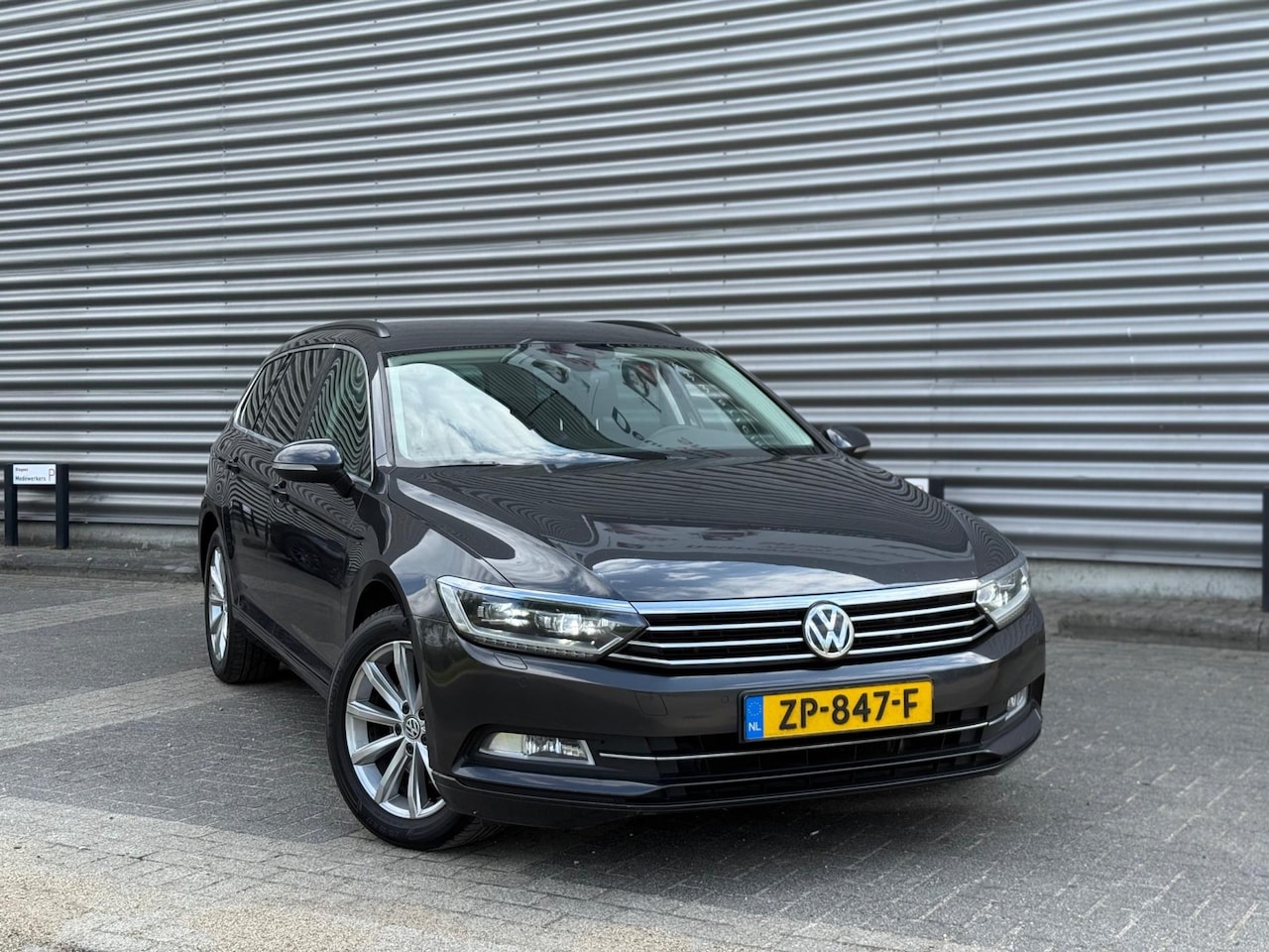 Volkswagen Passat Variant - 2.0 TDI 150PK Highline (bj 2018) DSG|NETTO PRICE EX BTW EXPORTPRICE!!!! - AutoWereld.nl