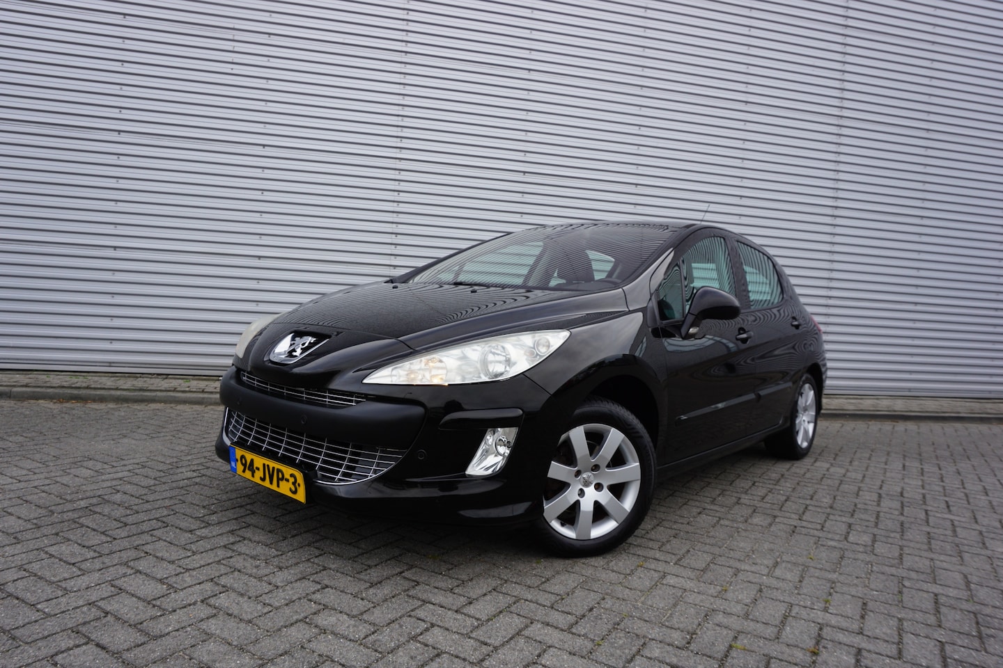 Peugeot 308 - 1.6 VTi XT Airco / Cruise / Stoelverw. / Elektr. ramen / Parkeersens. / NAP - AutoWereld.nl