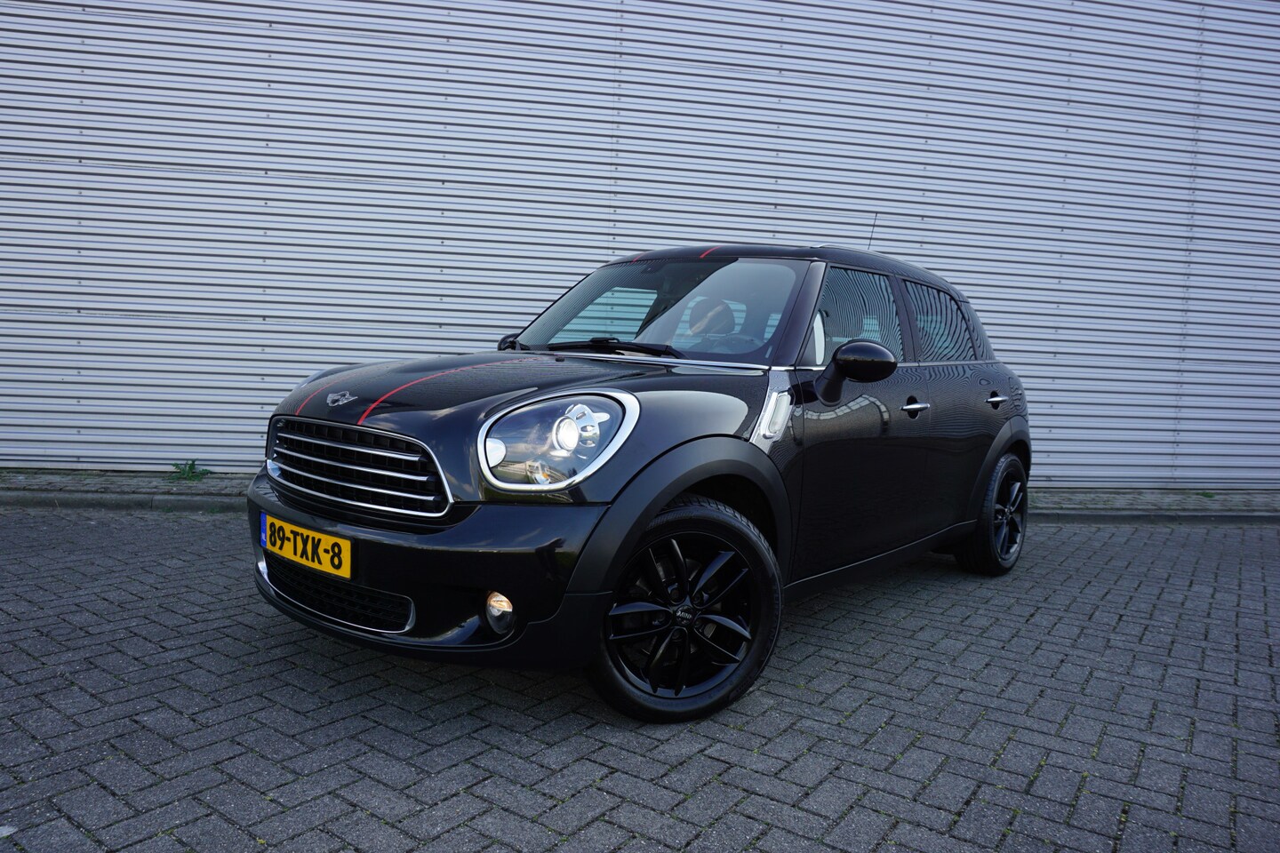 MINI Countryman - Mini 1.6 One Business Line Airco / Navi / Cruise / Parkeers. / Elektr. ramen / NAP - AutoWereld.nl