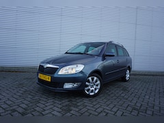 Skoda Fabia Combi - 1.2 TSI Style Airco / Cruise / Elektr. ramen / Lm velgen / Trekhaak / NAP