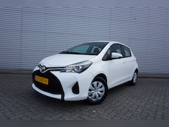 Toyota Yaris - 1.3 VVT-i Now Airco / Elektr. ramen / NAP