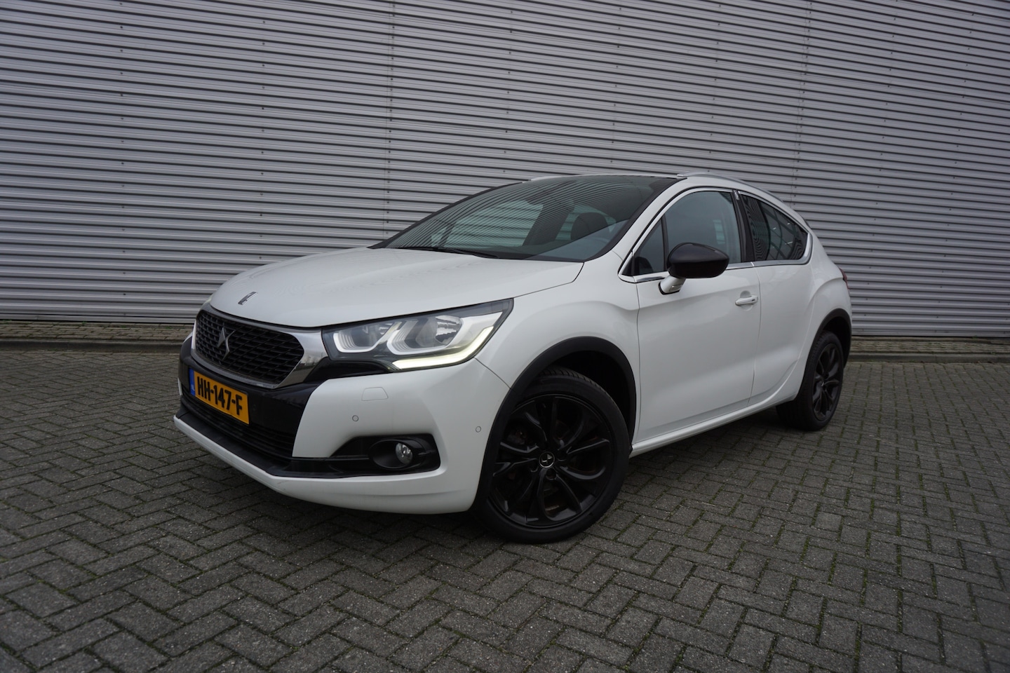 DS 4 Crossback - 1.2 PureTech So Chic Climate / Navi / Leder / Cruise / Led / Lm velgen / NAP - AutoWereld.nl
