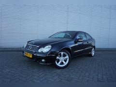Mercedes-Benz C-klasse Sportcoupé - 180 K. AUTOMAAT - Airco / Cruise / Elektr. ramen / Lm velgen / NAP