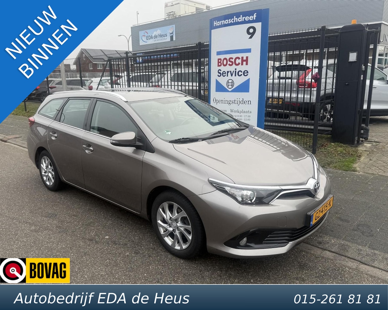 Toyota Auris Touring Sports - 1.2T Aspiration met o.a. camara, climate control, trekhaak, navigatie, dab, all season ban - AutoWereld.nl