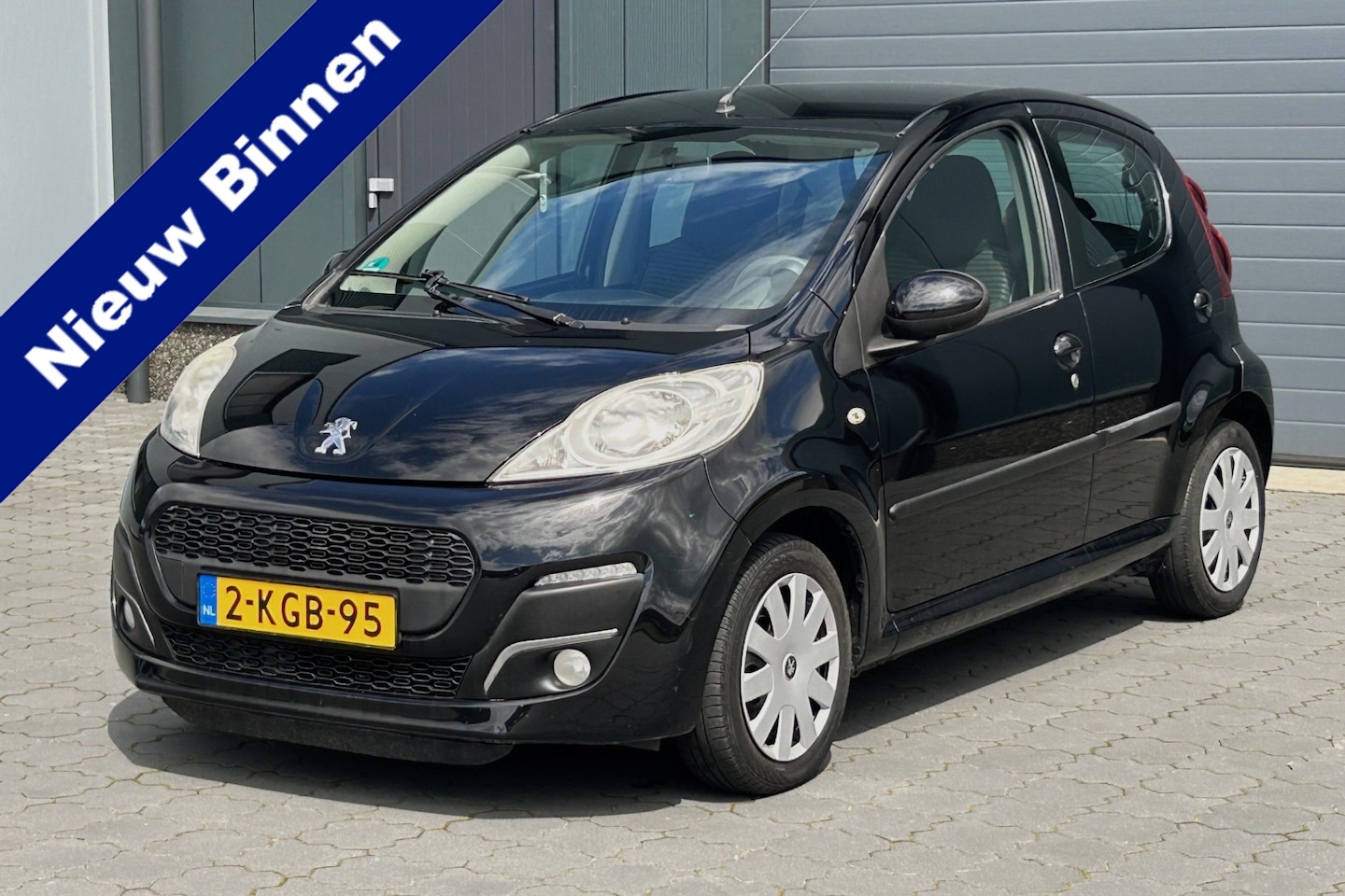 Peugeot 107 - 1.0 Active AIRCO 5-DEURS! - AutoWereld.nl
