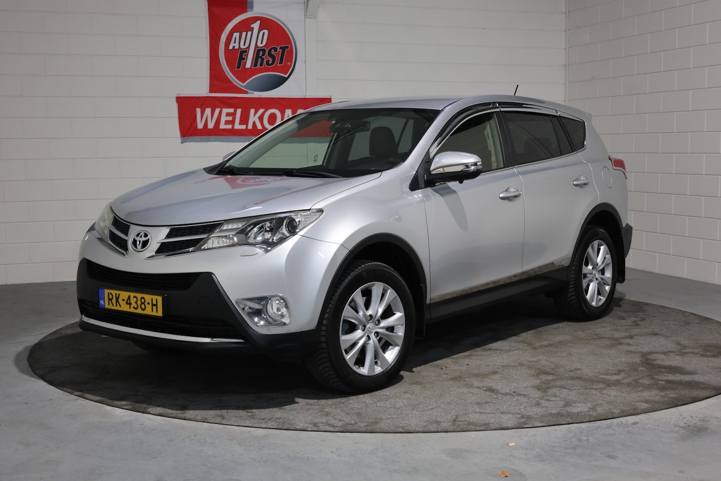 Toyota RAV4 - 2.0 Dynamic 4WD 2.0 Dynamic 4WD, Leder, Clima, Cruise, Camera , Trekhaak, Volledig onderhouden Parkeersens - AutoWereld.nl