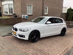 BMW 1-serie - 118i EDE Corporate Lease Essential automaat