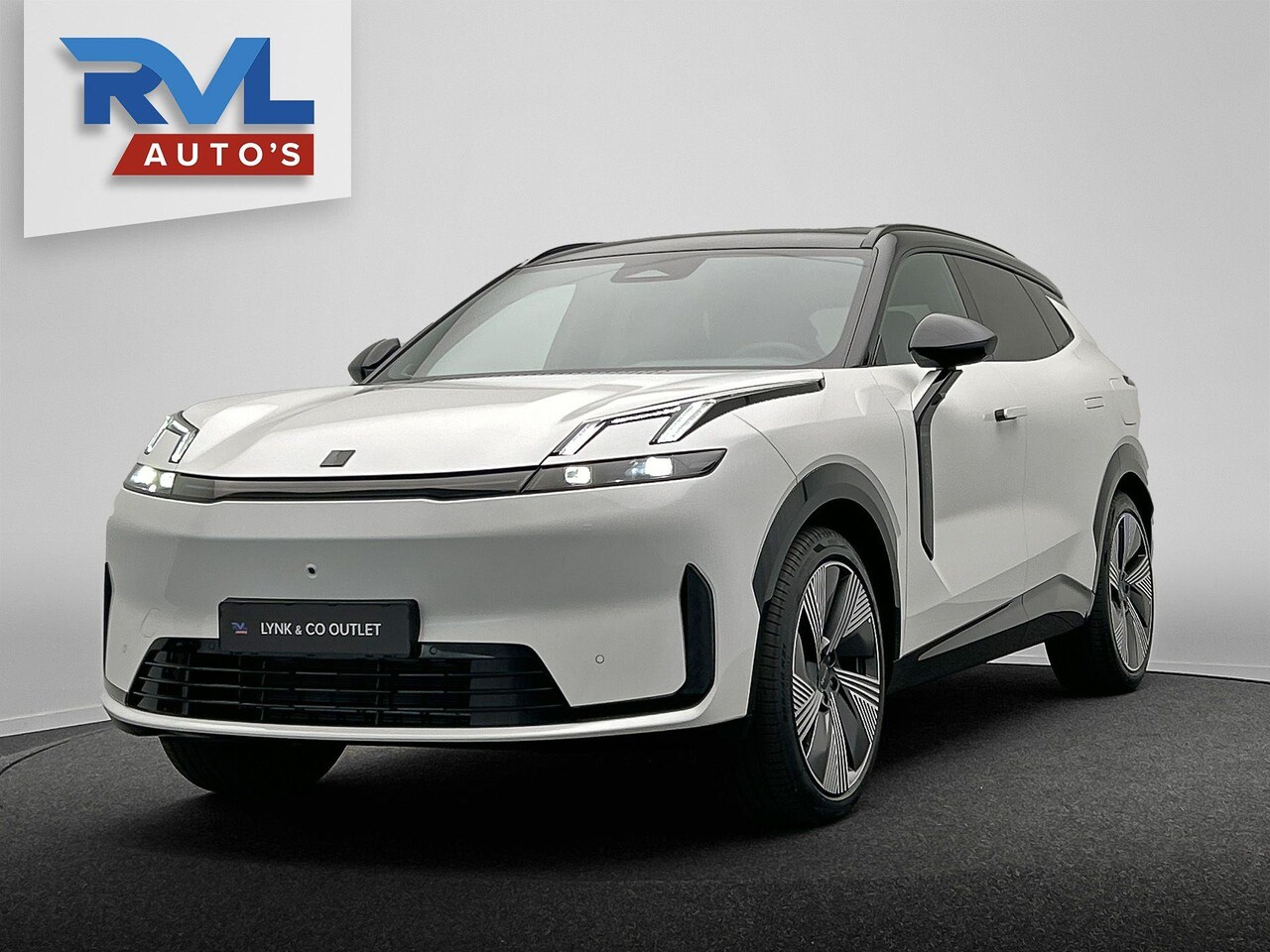 Lynk & Co 08 - 1.5 More * Direct Beschikbaar *Harman/Kardon Stoelmassage 200km Elektrisch 21'' - AutoWereld.nl